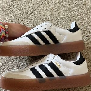 Adidas Sambas